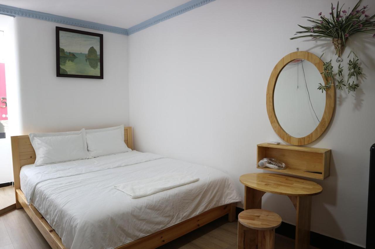 Loan Vo Hostel Ho Chi Minh City Exterior photo